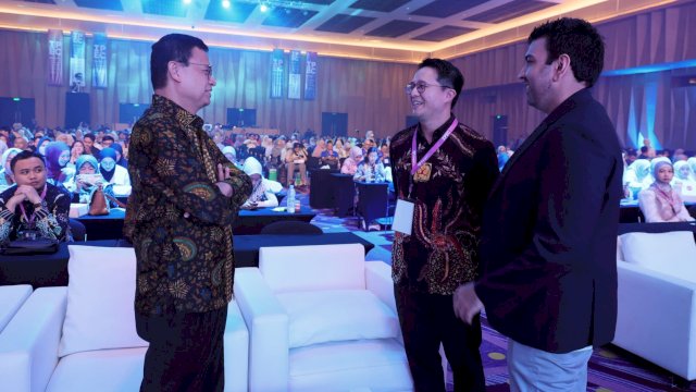 Kepala BPOM RI, Prof Dr Taruna Ikrar dalam forum bertema &ldquo;Pharmacist at the Heart of Self Care" menegaskan pentingnya peran apoteker sebagai ujung tombak pelayanan kesehatan masyarakat. (Foto: Istimewa)