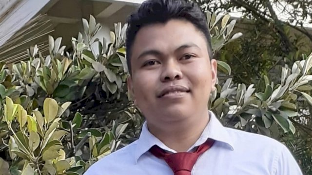 Dosen Jurusan Bahasa dan Sastra Indonesia FBS UNM, Deni Indrawan. (Foto: Istimewa)