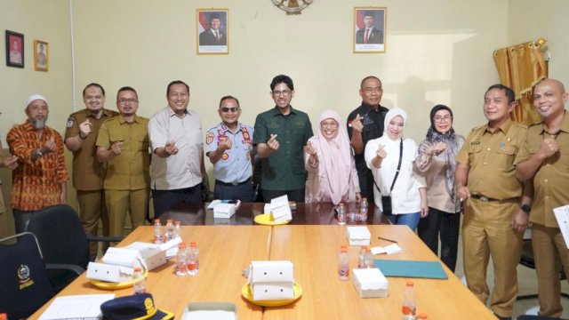 Anggota DPRD Sulsel yang tergabung dalam Tim 2 Panitia Khusus (Pansus) Pajak dan Retribusi Daerah Tahun 2026 melakukan kunjungan kerja ke Kantor Samsat Kabupaten Bulukumba, Senin (8/6/2026). (Foto: Istimewa)