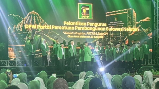 Prosesi pelantikan pengurus DPW PPP Sulawesi Selatan periode 2025-2030 di Hotel Claro, Jalan AP Pettarani, Makassar, Sabtu (20/6/2026). (Foto: Istimewa)