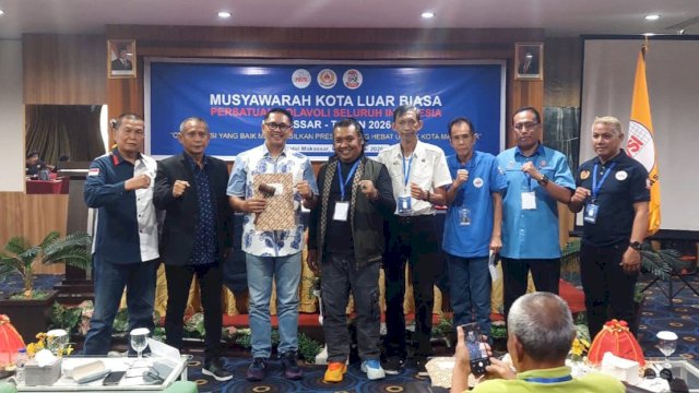 Ketua DPRD Kota Makassar, Supratman resmi terpilih secara aklamasi sebagai Ketua Umum Pengkot PBVSI Makassar masa bakti 2026-2030 dalam Muskotlub yang digelar di Hotel Lynt Makassar, Rabu (24/6/2026). (Foto: Istimewa)