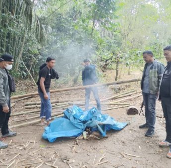 Polisi Obok-obok Arena Judi Sabung Ayam di Pelosok Desa Bulukumba