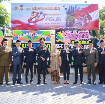 Bupati Barru Hadiri Upacara Hari Bhayangkara ke-80, Perkuat Sinergi Polri dan Pemda