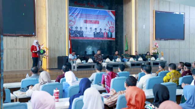 Ket: Bupati Barru, Andi Ina Kartika Sari