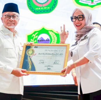 Bupati Barru Terima Penghargaan dari Menko Pangan atas Dukungan Ketahanan Pangan Desa