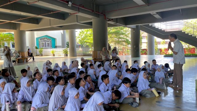 112 siswa baru di SD Islam Athirah Makassar saat mengikuti salah satu rangkaian MPSL, Rabu, (15/07/2026). (Dok. Sekolah Islam Athirah Makassar) 