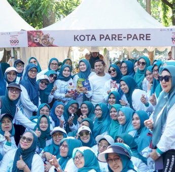 Tasming Hamid Ikuti Jalan Sehat Anti Mager HKG PKK dan HUT Dekranas 2026