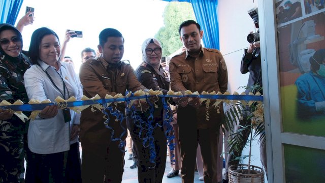 Ket: Resmikan Cath Lab RSUD Andi Makkasau, Layanan Jantung Berjaminan BPJS Kini Hadir di Parepare