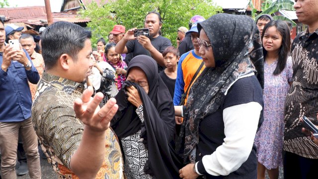 Ket: Wali Kota Parepare, Tasming Hamid saat bertemu dengan pemilih rumah korban kebakaran