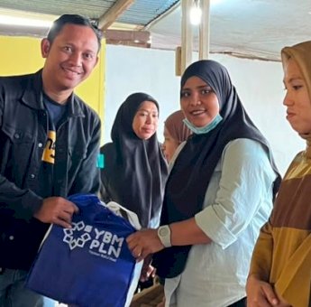 PLN UIP Sulawesi Berbagi Puluhan Paket Sembako ke Warga Mamasa