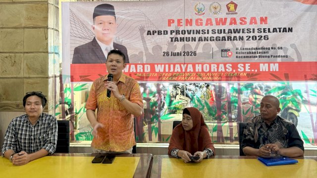 Anggota DPRD Sulsel, Edward Wijaya Horas saat melaksanakan kegiatan pengawasan APBD Sulsel di Jalan Lamadukelleng, Kelurahan Losari, Kecamatan Ujung Pandang, Kota Makassar, Jumat (26/6/2026). (Foto: Istimewa)