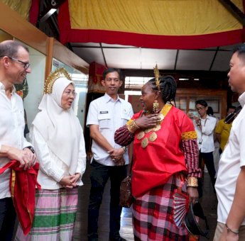 Delegasi IGS Kagumi Budaya dan Sejarah Gowa Dari Koleksi Museum Balla Lompoa
