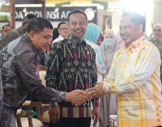 Dekranas Ganjar Makassar Penghargaan Wastra dan Kriya, Appi Siap Perkuat Industri Kreatif Lokal