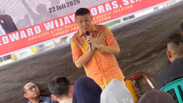 Anggota DPRD Sulsel, Edward Wijaya Horas saat melaksanakan reses masa persidangan ketiga Tahun Anggaran 2025-2026 di Jalan Mappala II, Kelurahan Tidung, Kecamatan Rappocini, Kota Makassar, Rabu (22/7/2026). (Foto: Istimewa)
