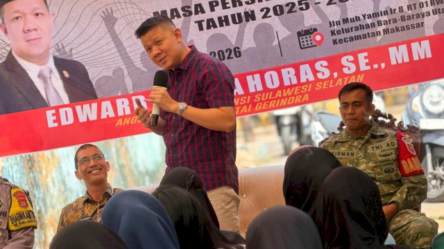 Anggota DPRD Sulsel, Edward Wijaya Horas saat menggelar reses masa persidangan ketiga Tahun Anggaran 2025&ndash;2026&nbsp;di Jalan Muh Yamin Lr 8, Kelurahan Bara-Baraya Utara, Kecamatan Makassar, Kota Makassar, Kamis (23/7/2026). (Foto: Istimewa)