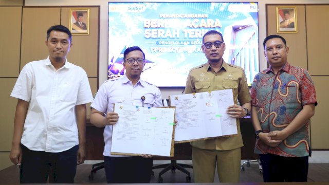 Penandatanganan Berita Acara Serah Terima Sementara (BAST) pembangunan Gedung DPRD Kota Makassar di Kantor Balai Penataan Bangunan, Prasarana dan Kawasan (BPBPK) Sulawesi Selatan, Senin (27/7/2026). (Foto: Istimewa)