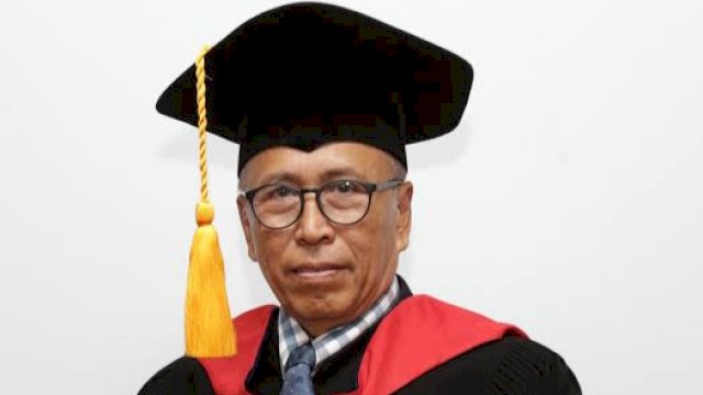 Guru Besar UPI Bandung dan Ketua Umum Himpunan Pengembang Kurikulum Indonesia, Prof Dr Dinn Wahyudin, MA. (Foto: Istimewa)