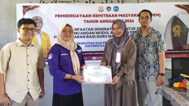 Tim PkM Prodi Teknologi Pendidikan FIP UNM melaksanakan pelatihan bertajuk Pemanfaatan Generative AI untuk Efisiensi Perancangan Modul Ajar dan Perangkat Pembelajaran di MAN Insan Cendekia Gowa, Sabtu (25/7/2026). (Foto: Istimewa)