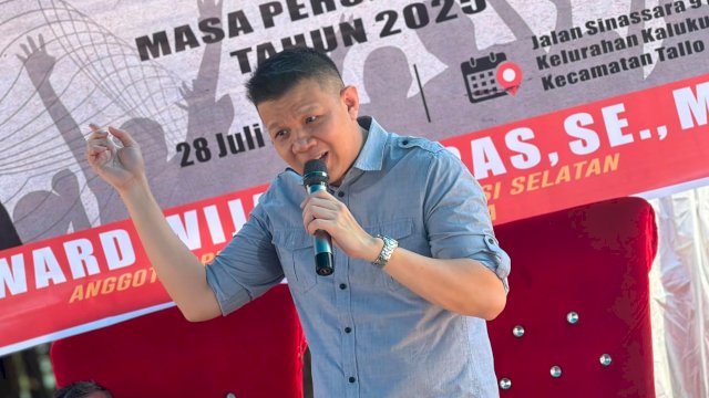 Anggota DPRD Sulsel, Edward Wijaya Horas saat menggelar kegiatan reses di Jalan Sinassara, Kelurahan Kaluku Bodoa, Kecamatan Tallo, Kota Makassar, Selasa (28/7/2026). (Foto: Istimewa)