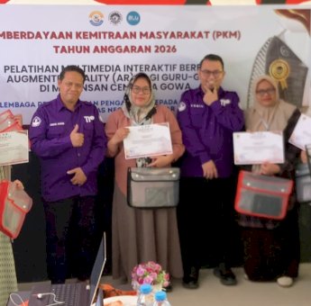 Dosen FIP UNM Latih Guru MAN Insan Cendekia Gowa Kembangkan Multimedia Interaktif Berbasis Augmented Reality