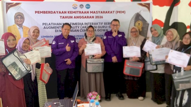 Tim PkM Prodi Teknologi Pendidikan FIP UNM melaksanakan pelatihan bertajuk "Pelatihan Multimedia Interaktif Berbasis Augmented Reality (AR) bagi Guru" di MAN Insan Cendekia Gowa, Sabtu (25/7/2026). (Foto: Istimewa)