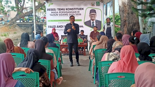 Wakil Ketua DPRD Provinsi Sulawesi Selatan, Fauzi Andi Wawo saat menyambangi konstituennya di Kelurahan Bara-Baraya Selatan, Kecamatan Makassar, Kota Makassar, Kamis (30/7/2026). (Foto: Istimewa)