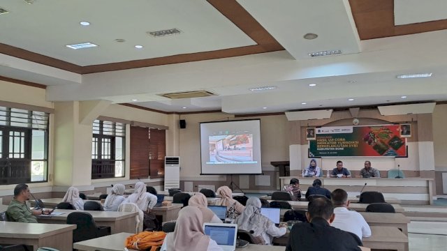 Bappelitbangda Sulsel bersama Landscape Alliance (CIFOR-ICRAF) menggelar Sosialisasi Hasil Uji Coba IYB, di Ruang Rapat Bappelitbangda Provinsi Sulawesi Selatan, Selasa, (14/07/2026). (Dok. ICRAF) 