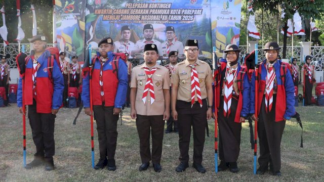Ket: Wali Kota Parepare, Tasming Hamid Lepas Kontingen Jambore Nasional