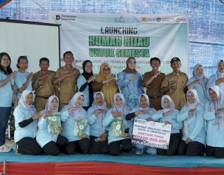 PLN UIP Sulawesi Dorong Pertanian Berkelanjutan melalui Greenhouse di Luwu Timur