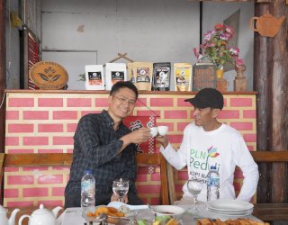 Menjelang HUT RI: Dari Batui PLN UIP Sulawesi Tumbuhkan Semangat Kemandirian Petani Kopi