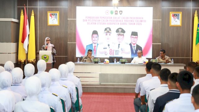 Ket: Bupati Barru, Andi Ina Kartika Sari