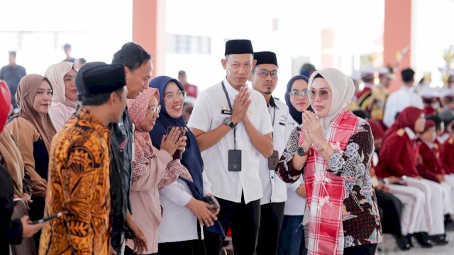 Ket: Bupati Barru, Andi Ina Kartika Sari