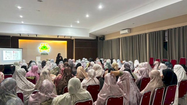 Sekolah Islam Athirah melaksanakan Culture Activation Program (CAP) dengan memberikan edukasi kepada siswa Boarding Athirah Bukit Baruga, kemarin. (Dok. Humas Sekolah Islam Athirah) 