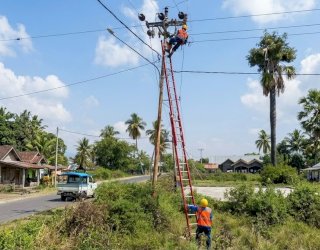 PLN Bergerak Cepat Siapkan Kebutuhan Listrik Pasca Gempa di NTT
