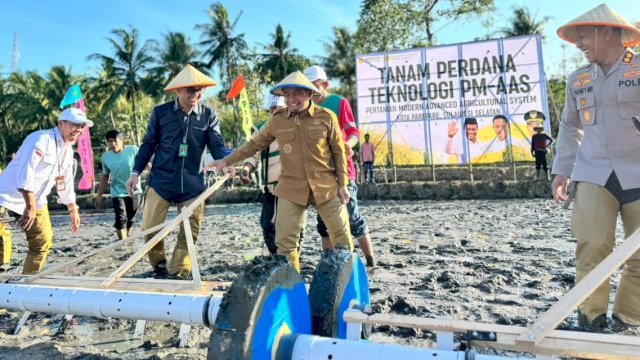 Ket: Tanam Perdana PM AAS 