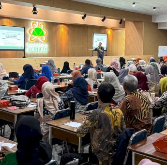 Sekolah Islam Athirah Fasilitasi Ratusan Kepsek di Makassar Belajar Strategi Transformasi Digital