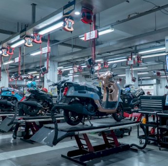 Jangan Asal Servis, Ini yang Wajib Diketahui Pengendara Wanita agar Motor Tetap Prima