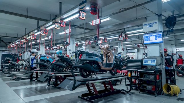 Saat melakukan servis motor, sejumlah komponen penting perlu diperiksa secara berkala demi menjaga performa, keamanan, sekaligus mencegah kerusakan yang lebih besar. (Foto: Istimewa)