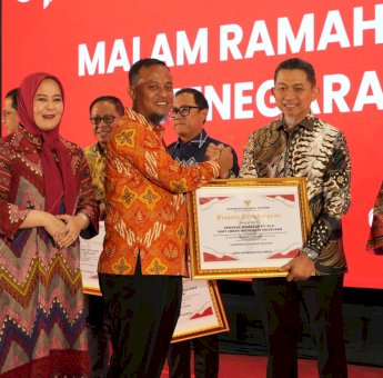 Momen HUT ke-81 RI, Pemprov Sulsel Beri Penghargaan untuk PLN UID Sulselrabar atas Kontribusi Terhadap Program Strategis Pemerintah Daerah