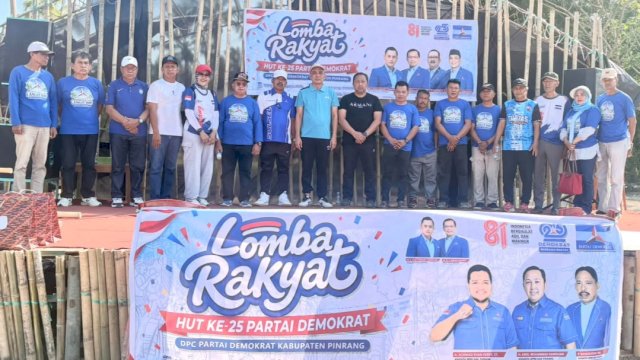 DPC Partai Demokrat Kabupaten Pinrang bersama Fraksi Demokrat DPRD Pinrang menggelar lomba rakyat dalam rangka memperingati Hari Ulang Tahun (HUT) ke-25 Partai Demokrat. (Foto: Istimewa)