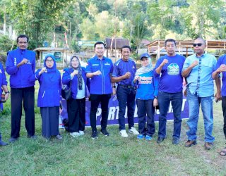 Lebih Dekat dengan Rakyat, DPC Demokrat Sinjai Rayakan HUT ke-25 Bersama Warga di Desa