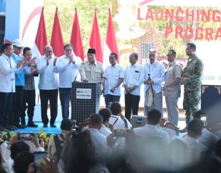 PLTS 100 GWp Diluncurkan, PLN Siap Dukung Akselerasi Pengembangan EBT Menuju Swasembada Energi