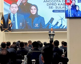 Syahar di Bimtek NasDem Sulsel: Jangan Banyak Goyang Kalau Tak Mau Digoyang