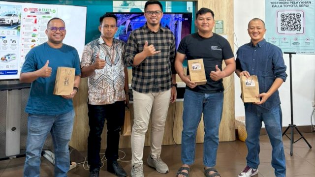 Di Hari Pelanggan Nasional, Kalla Toyota meluncurkan inisiatif pelayanan terbaru bertajuk "Local & Eco Delight" di seluruh jaringan dealer dan customer lounge yang tersebar di wilayah Sulawesi Selatan, Sulawesi Tengah, Sulawesi Tenggara, dan Sulawesi Barat. (Dok. Kalla Toyota)