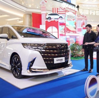 Berkonsep Ruang Rekreasi Keluarga, Masyarakat Antusias Hadiri Pameran Kalla Toyota Merdeka