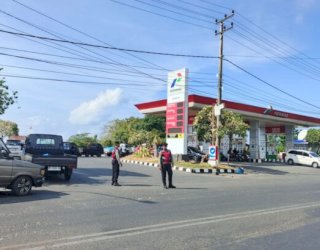 Polres Bulukumba Turunkan Personel ke SPBU, Antisipasi Antrean dan Kemacetan