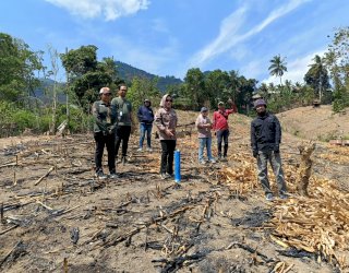 Kolaborasi PLN UIP Sulawesi dan BPN Tinjau Lahan Rencana Pembangunan SUTET Palopo&ndash;Bakaru