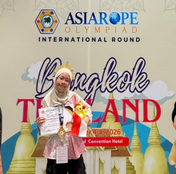 Aeshyazidni, Siswi SD Athirah Baruga Peraih Medali Emas Olimpiade Internasional