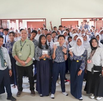 OJK Sulselbar Perkuat Literasi Keuangan ke Pelajar, Perempuan dan Pelaku UMKM di Pasangkayu