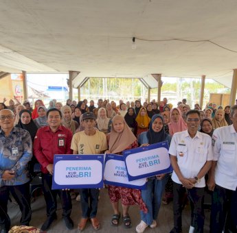 OJK Bekali Masyarakat Pesisir Jeneponto Cerdas Kenali Produk dan Layanan Jasa keuangan
